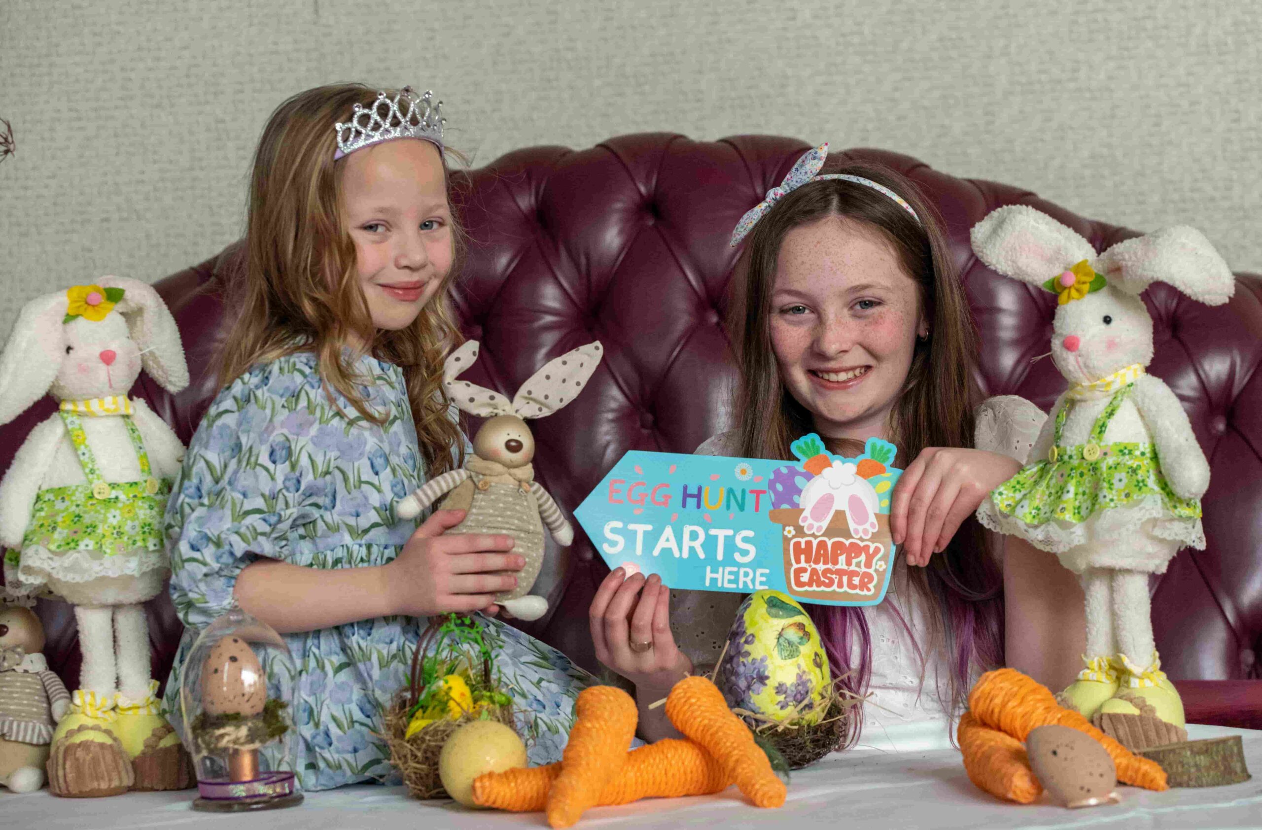 two girls with Easter Bunnies at Cork International Hotel