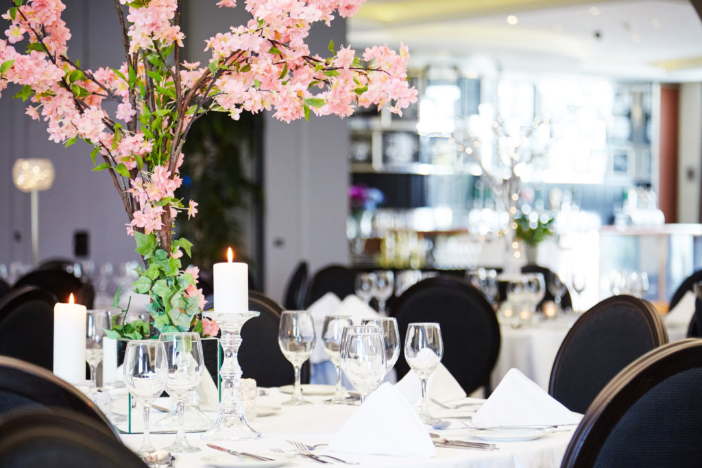 Image of table setting for a wedding at Cork International Hotel