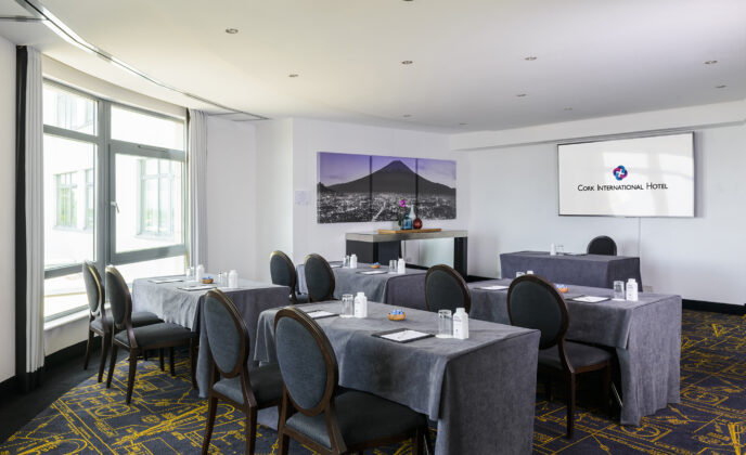 Tokyo Meeting Room classroom style Landscape CIH 1