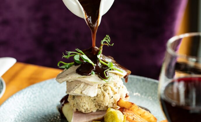 TurkeyHam gravy pour Portrait NYr e1759333392805
